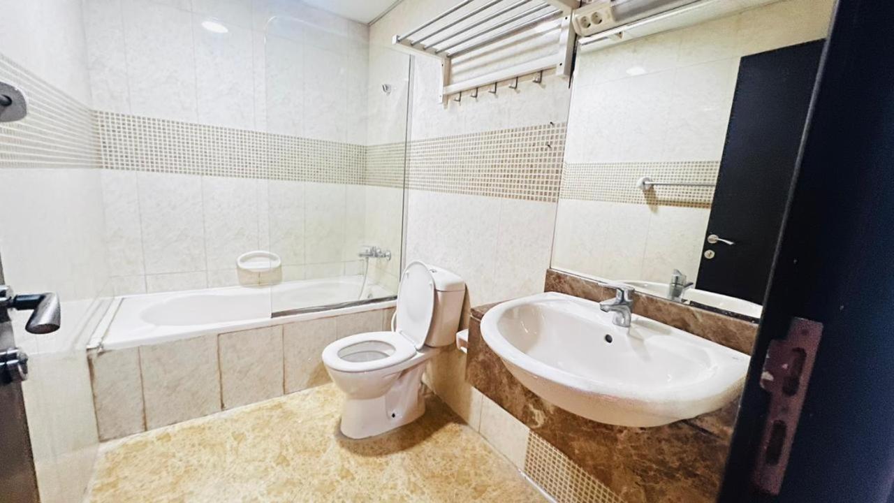 Executive Suite Room In Barsha 1 Near Moe Metro Dubaj Exteriér fotografie